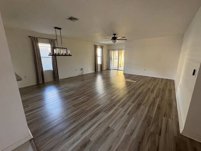 Foto del edificio - 2783 Star Coral Ln