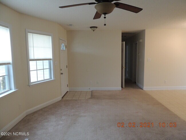 Building Photo - 138 Annie Rd