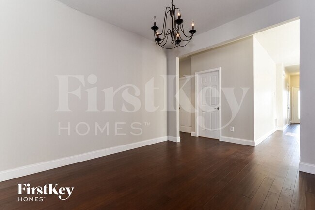 Building Photo - 5630 Sweet River Dr