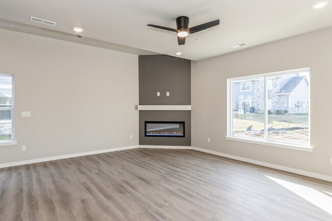 Building Photo - 2230 Eversull Ln