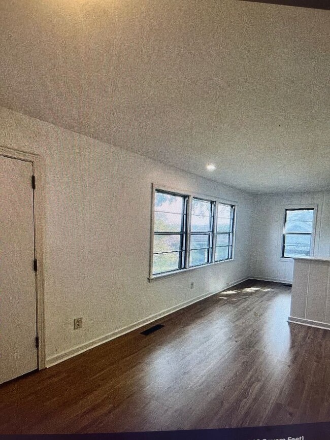 Building Photo - 3509 Norwood Blvd
