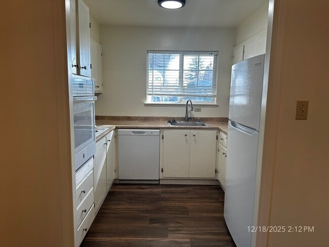 Foto del edificio - 4 Bedroom Bel Aire Home