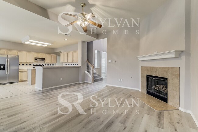 Foto del edificio - Lease today! No extra charge for contentme...