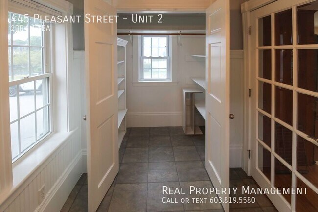Foto del edificio - 445 Pleasant St