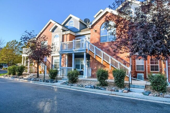 Building Photo - 16360 E Fremont Ave
