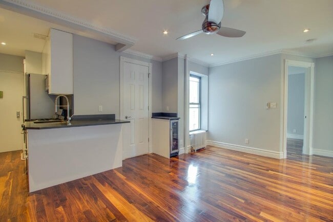 Photo - 1590 Lexington Ave Apartment