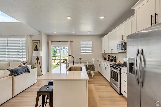 Foto del edificio - 2003 Red Yearling Dr