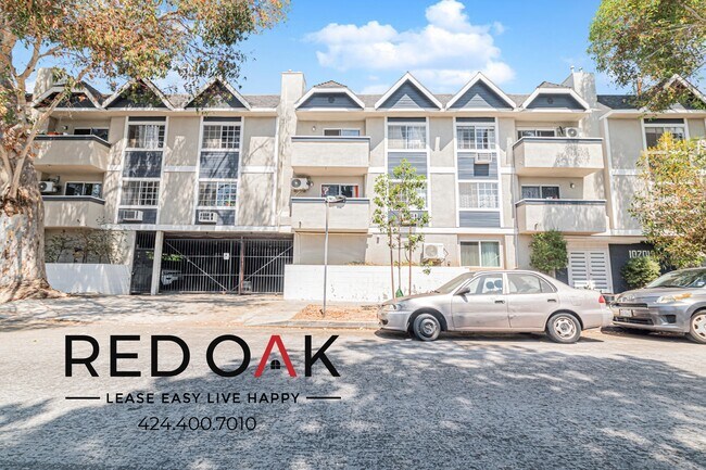 Foto del edificio - 10201 Woodbine St