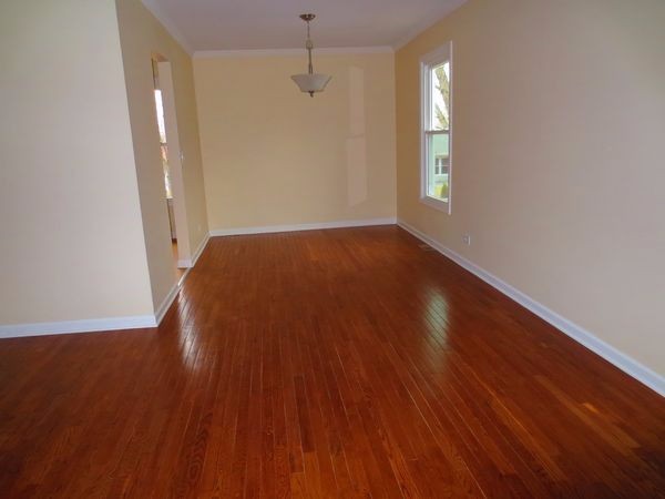 Foto del edificio - 137 Mayfield Dr