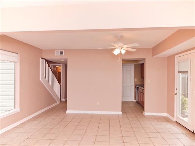 Building Photo - 7 Caribbean Ct