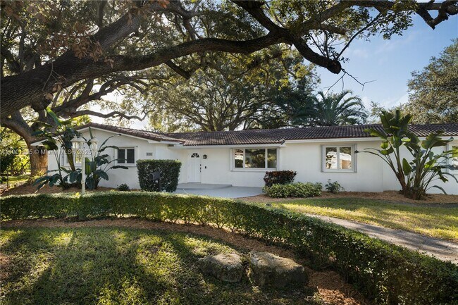 Foto del edificio - 8390 SW 132nd St