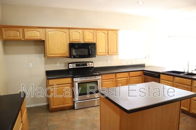 Foto del edificio - 9465 E Lompoc Ave