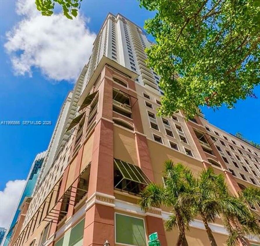 Photo - 999 SW 1st Ave # 1807 (A11995566)