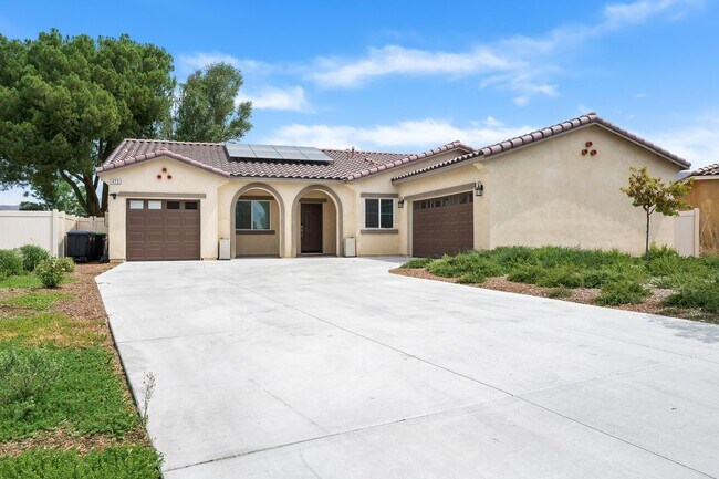 Building Photo - 475 Camellia Way