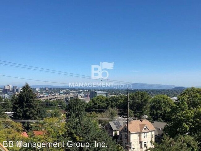 Foto del edificio - 2 br, 1 bath House - 3515 SW Barbur Blvd U...