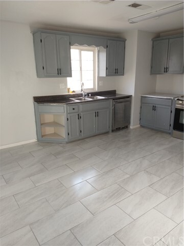 Foto del edificio - 40155 178th St E
