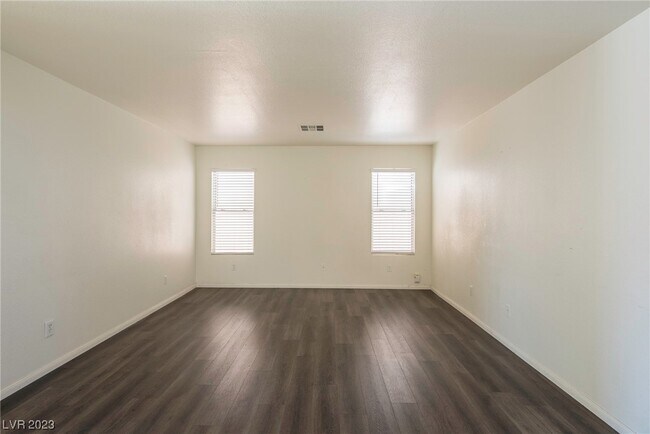 Foto del edificio - 4837 Sparkling Sky Ave