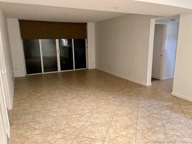 Foto del edificio - 1341 SE 3rd Ave