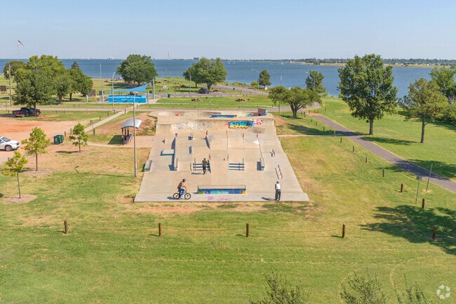 Learn to skate or bike at Lake Hefner Stars and Stripes Park.