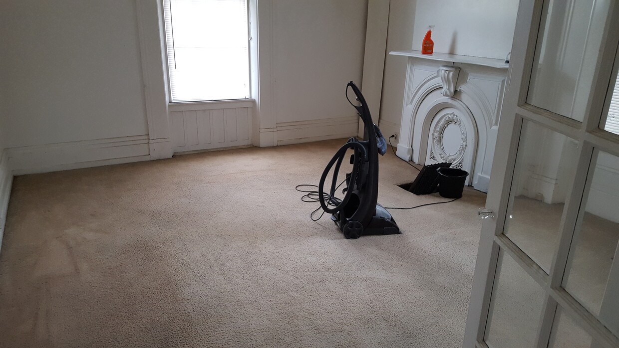 Sala de estar - 309 N 10th St