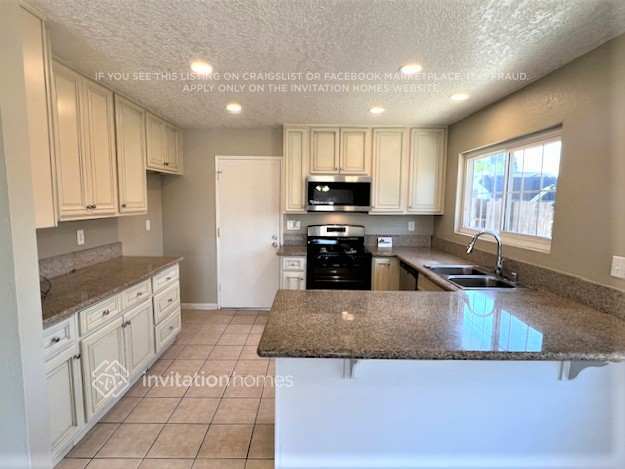 Building Photo - 6864 Cucamonga St