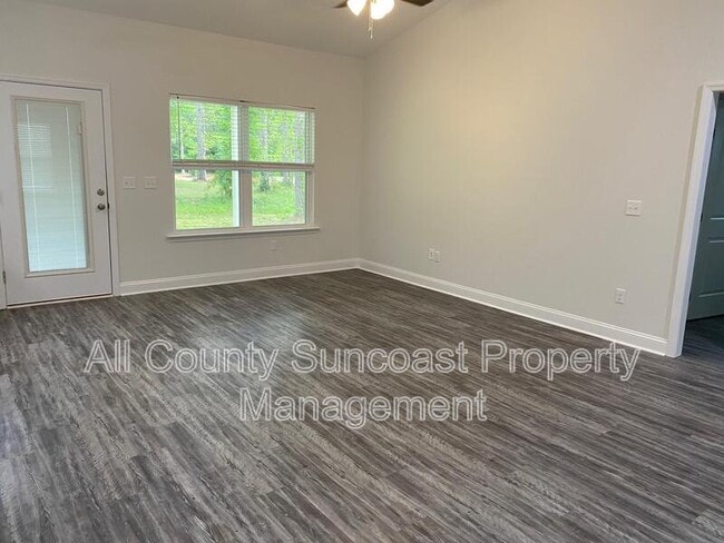 Foto del edificio - 500 Holly Rd