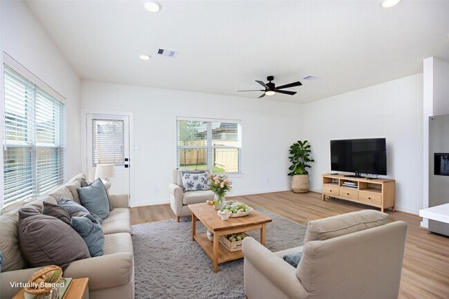 Foto del edificio - 1997 Longmire Villas Ct