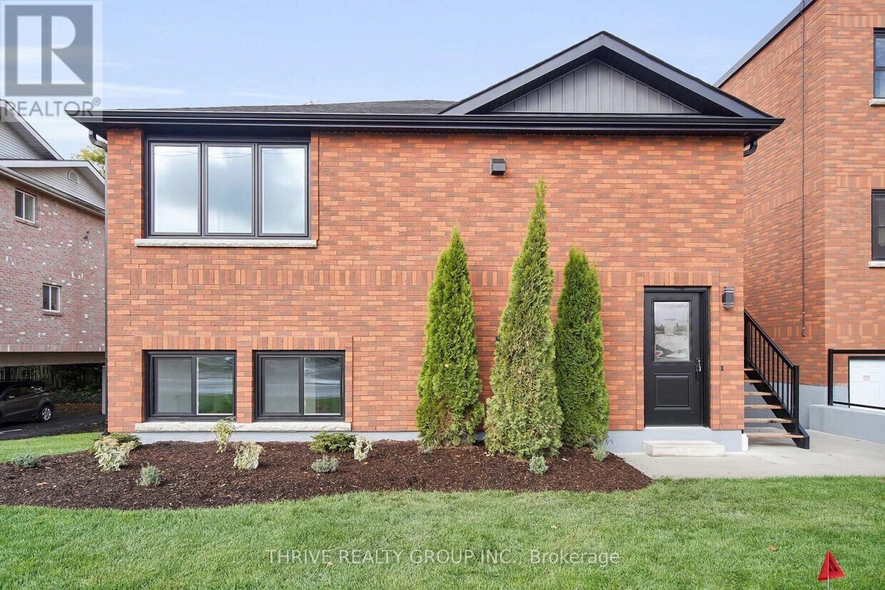 Photo principale - 74 Church St