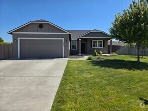 Building Photo - 5825 Kona Dr