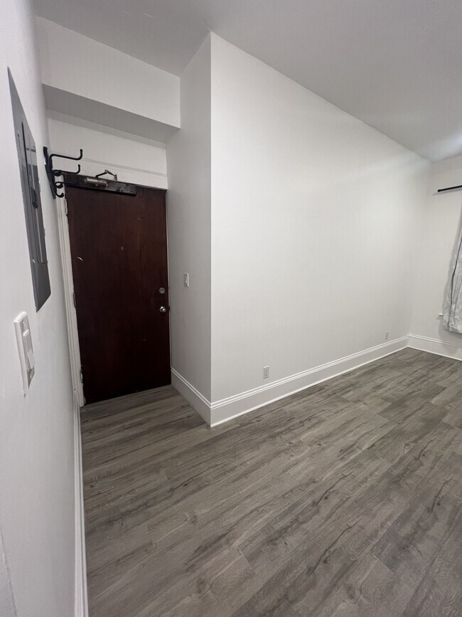 Photo du bâtiment - 379 Cooper St