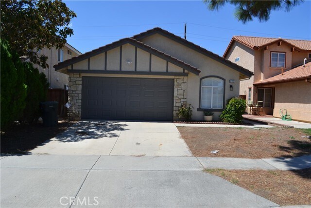 Foto principal - 2112 Alfalfadale Rd