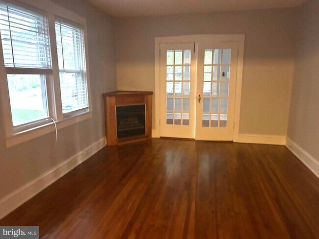 Foto del edificio - 316 Bowers Ave