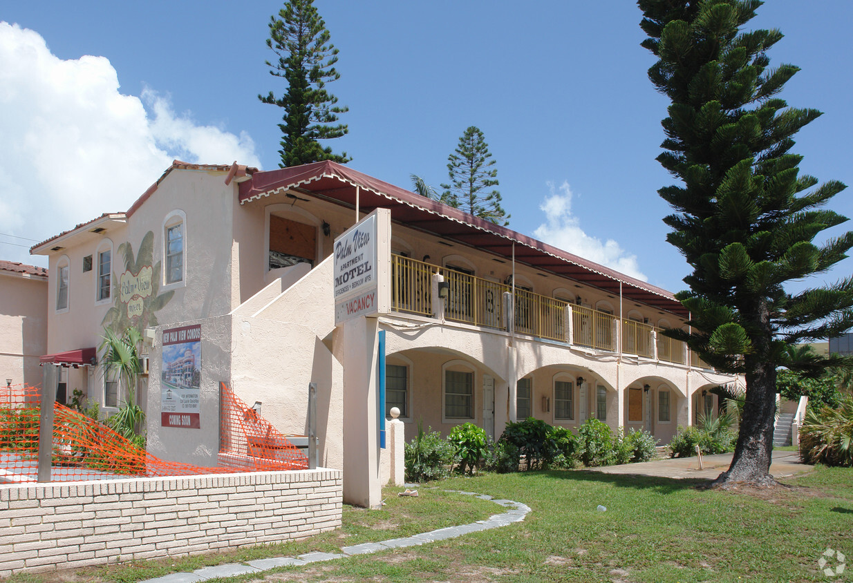 Building Photo - Palm View Apartment & Motel