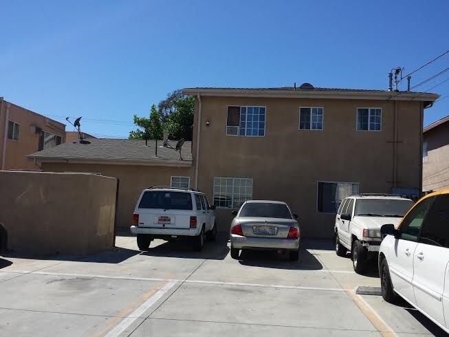 Building Photo - 7230-7232 Tujunga Ave