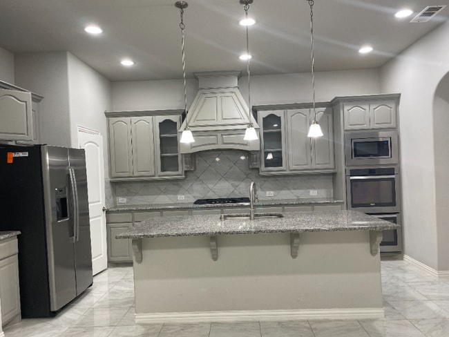 Building Photo - 6809 Helena Way