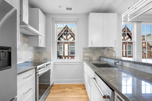 Photo - 26 East Pkwy (Scarsdale, NY) Apartment
