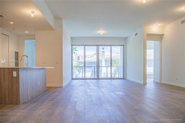 Foto del edificio - 529 SW 11th St