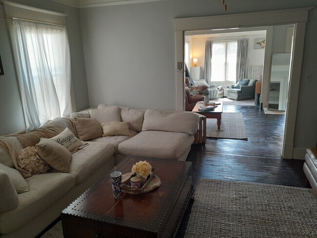 Building Photo - 1865 Central Ave