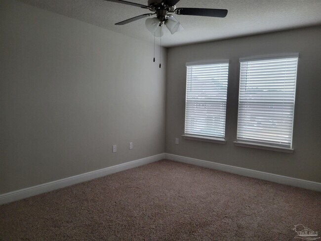 Building Photo - 6090 Royal Port Ct