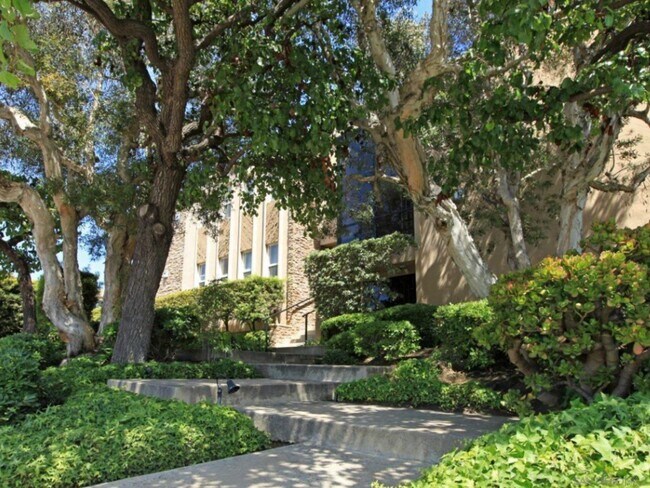 Foto del edificio - 2089 Chatsworth Blvd