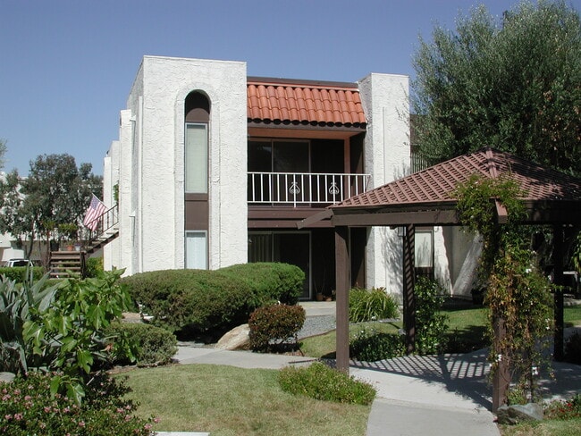Building Photo - 6878 Navajo Rd