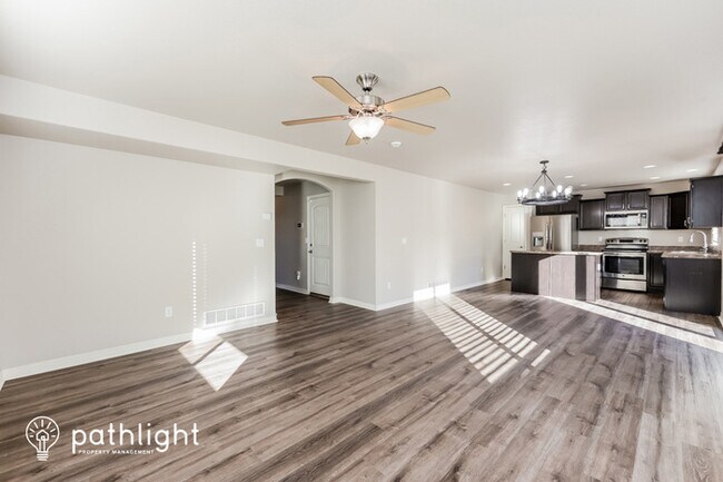 Building Photo - 6135 Wallowing Way