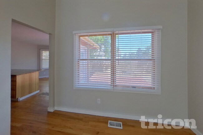 Foto del edificio - 106 N 49th Ave Ct