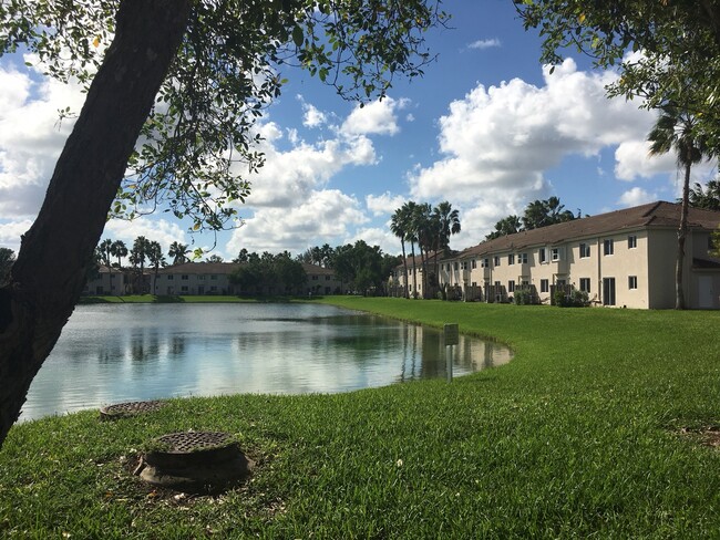 Foto del edificio - 1261 SE 31st Ct