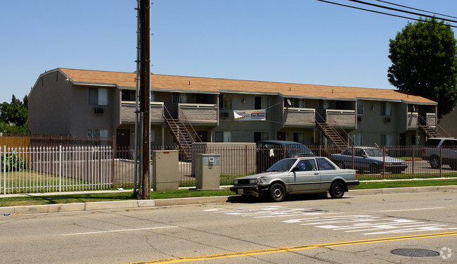 Foto del edificio - Windrush Apartment Community