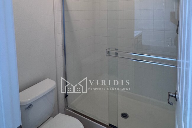 Foto del edificio - 5512 Cherry Creek Ln