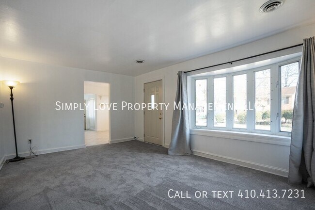Foto del edificio - 7709 Ravine Dr