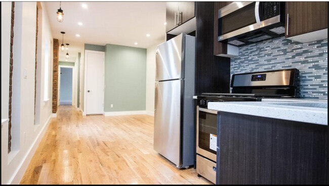 Foto del edificio - 562 Wilson Ave