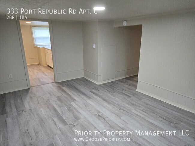 Foto del edificio - 333 Port Republic Rd