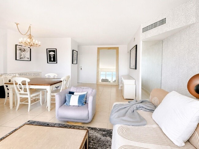 Building Photo - 4747 Collins Ave
